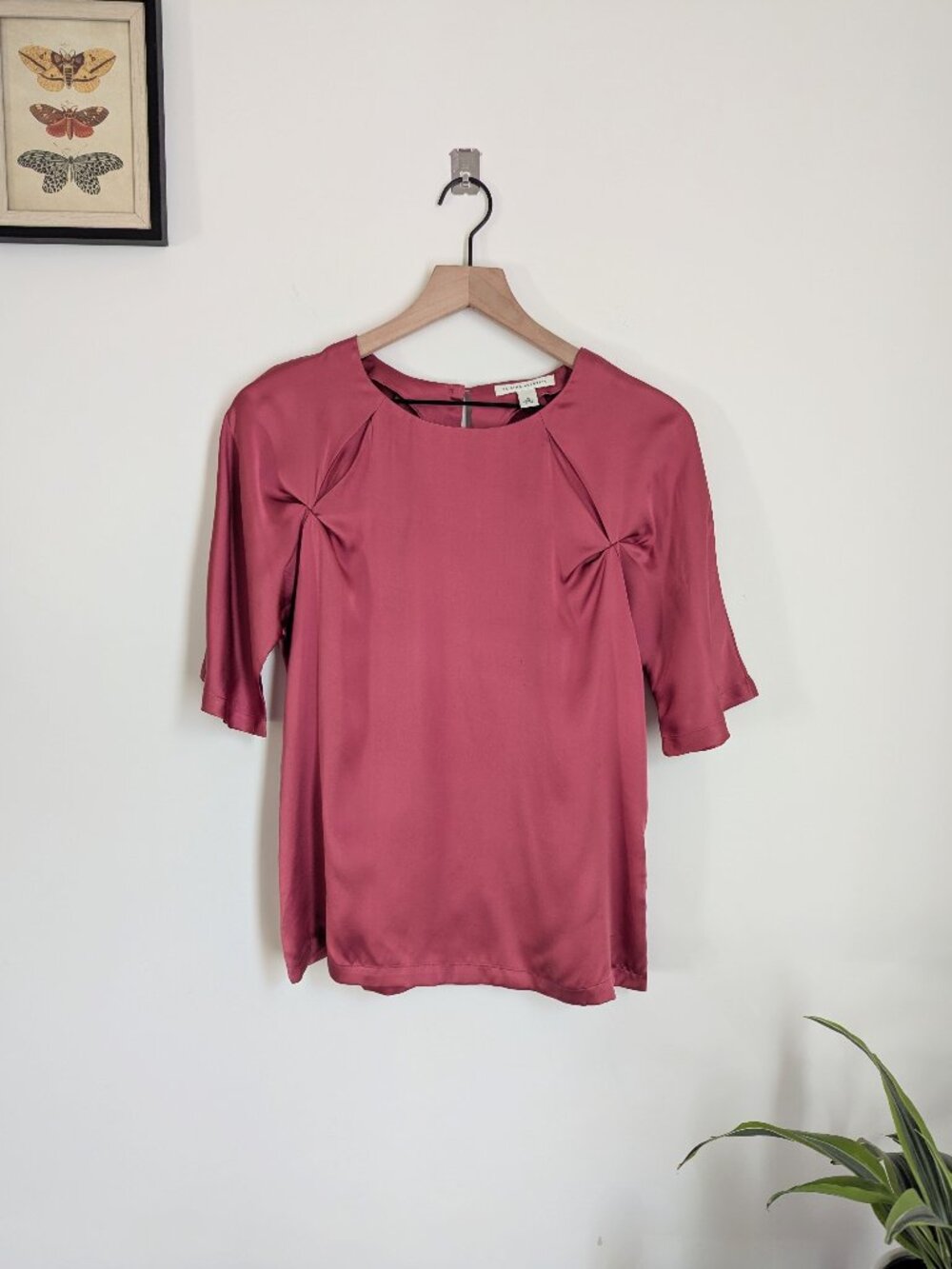 Banana Republic Twisted Pleats 100% Silk Blouse 2009 Women's M Rose Pink